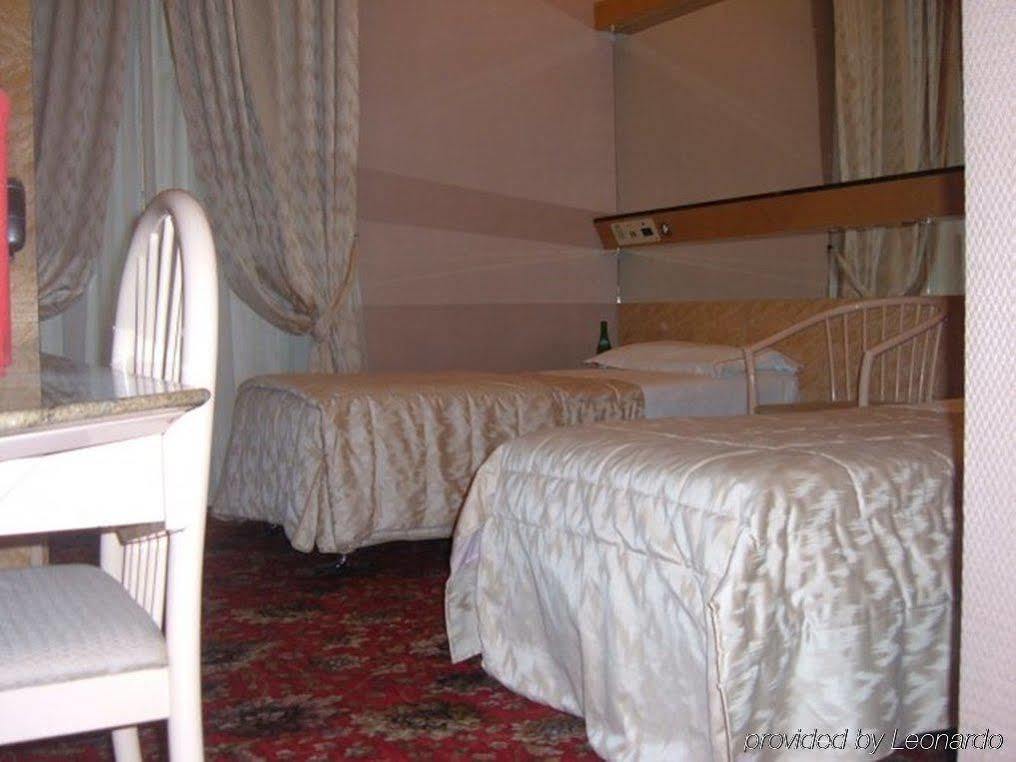 Roma 4* Milán